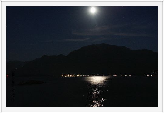 Genfersee bei Nacht